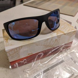 Maui Jim Polarized Peahi 202. Brand New Unopened.